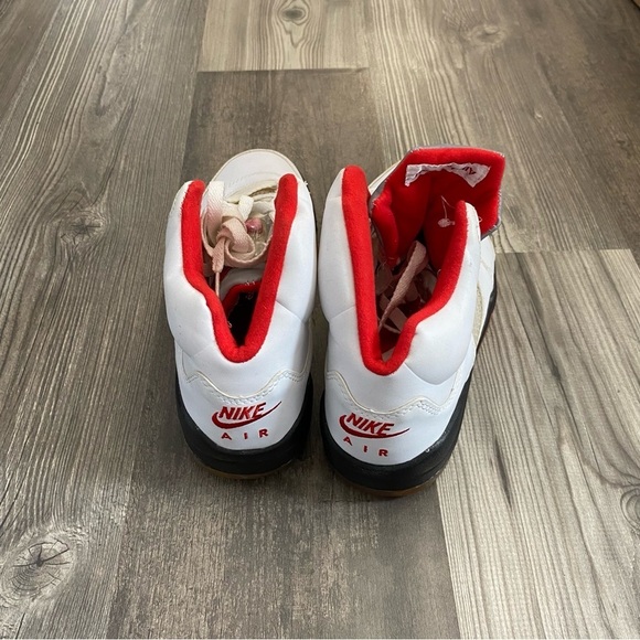 Nike Hi Top Air Jordan Fire Red Retro 2000’s 10 Men’s Sneakers - Picture 7 of 7